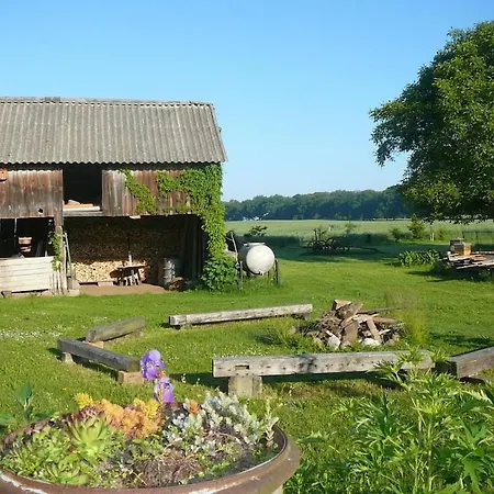 With 2 Bedrooms Holiday home